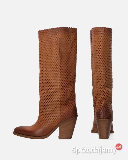 Kozaki skórzane damskie o fasonie kowbojek