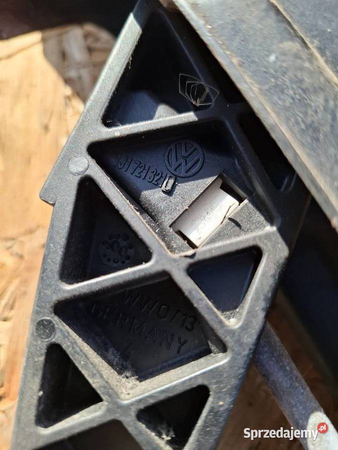 Pedał sprzęgła 1J1721321C Golf IV A3 8L Toledo Motoryzacja małopolskie