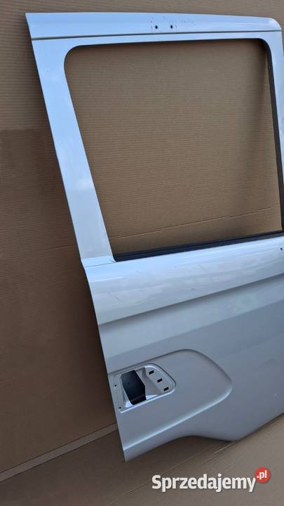 SCANIA R XPI DRZWI PRAWE Bieleń