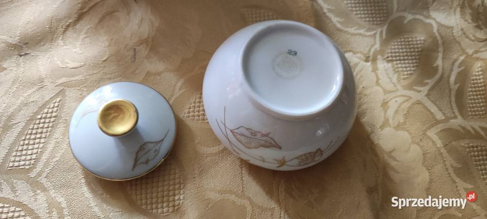Mała cukiernica porcelana Weiswasser biel złoto Antyki, Sztuka, Kolekcje Wrocław