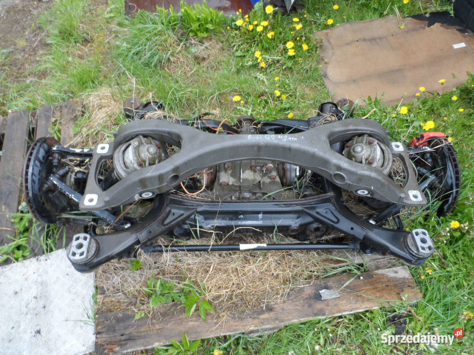Audi Q7 42 TDI wózek tylny kompletny Pozostałe Gościcino