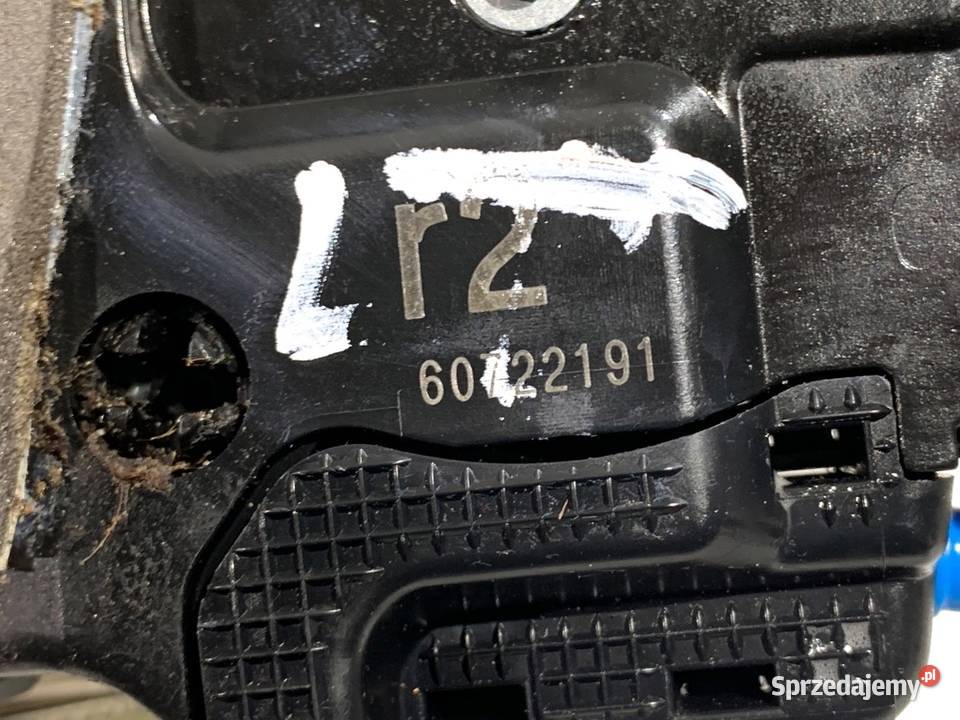 ZAMEK DRZWI LEWY TYŁ TOYOTA CHR Crossover osobowe