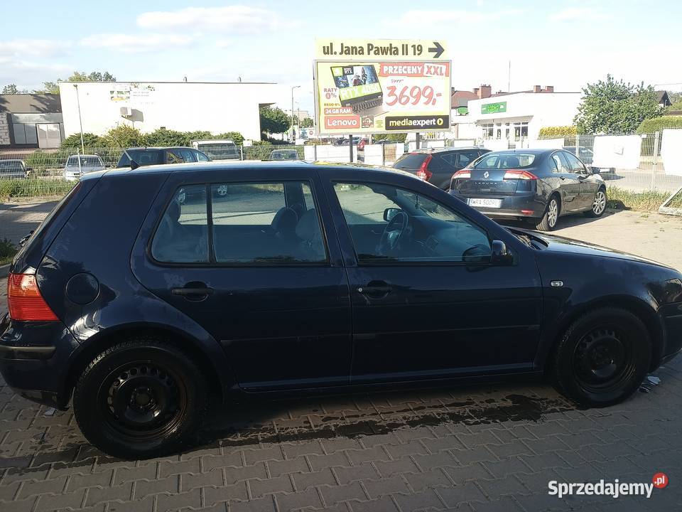 Sprzedam Volkswagena Golfa IV 1998 r 14 benzyna Pionki