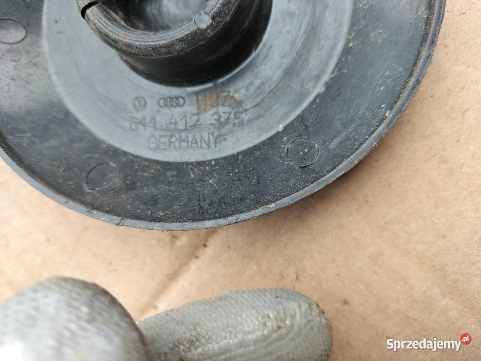 AUDI 80 B3 B4 OSŁONA ZAŚLEPKA GÓRNA AMORTYZATORA Kamień-Kolonia sprzedam