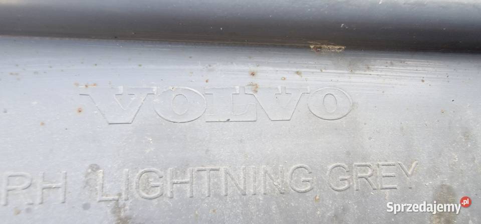 VOLVO FH4 FH5 OBUDOWA WNĘKA STOPNIA DOLNEGO Bieleń