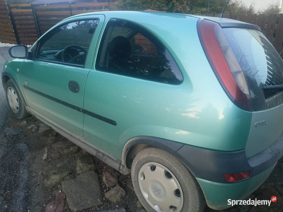 Opel Corsa C 12 nieuszkodzony