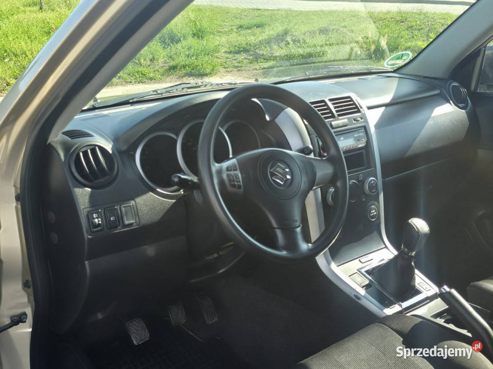 Suzuki Grand Vitara 16 Benzyna Serwisowany isofix Piekoszów sprzedam