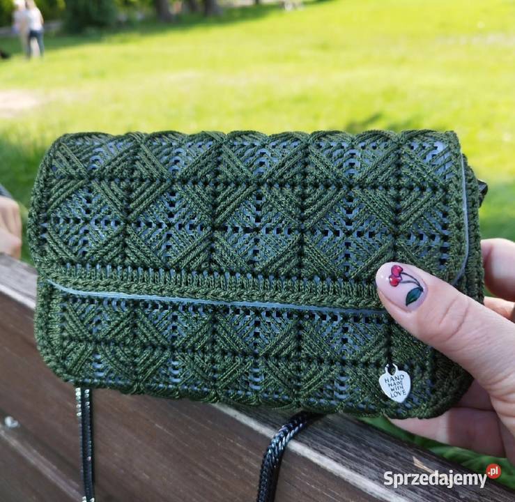 Haftowana torebka na łańcuszku ręcznie robiona Piotrków Trybunalski