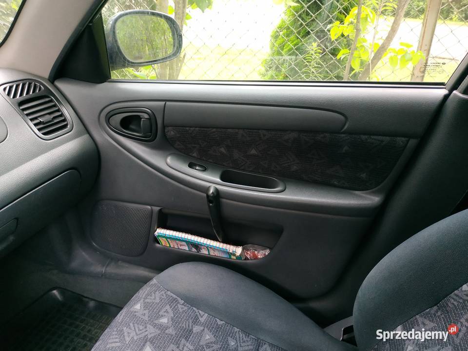 Sprzedam Lanosa 16 16v 2002r LPG uszkodzony mazowieckie Warszawa