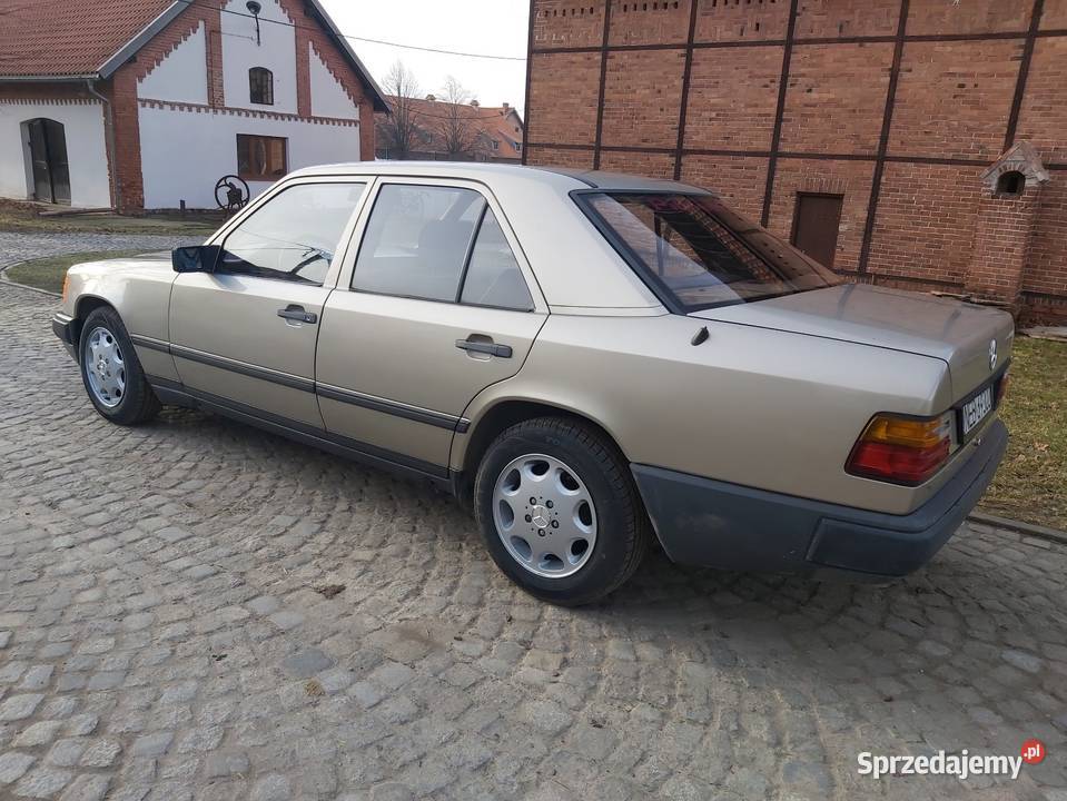 Mercedes w123 disel 20 manual 1989r Sedan / Limuzyna Mercedes-Benz