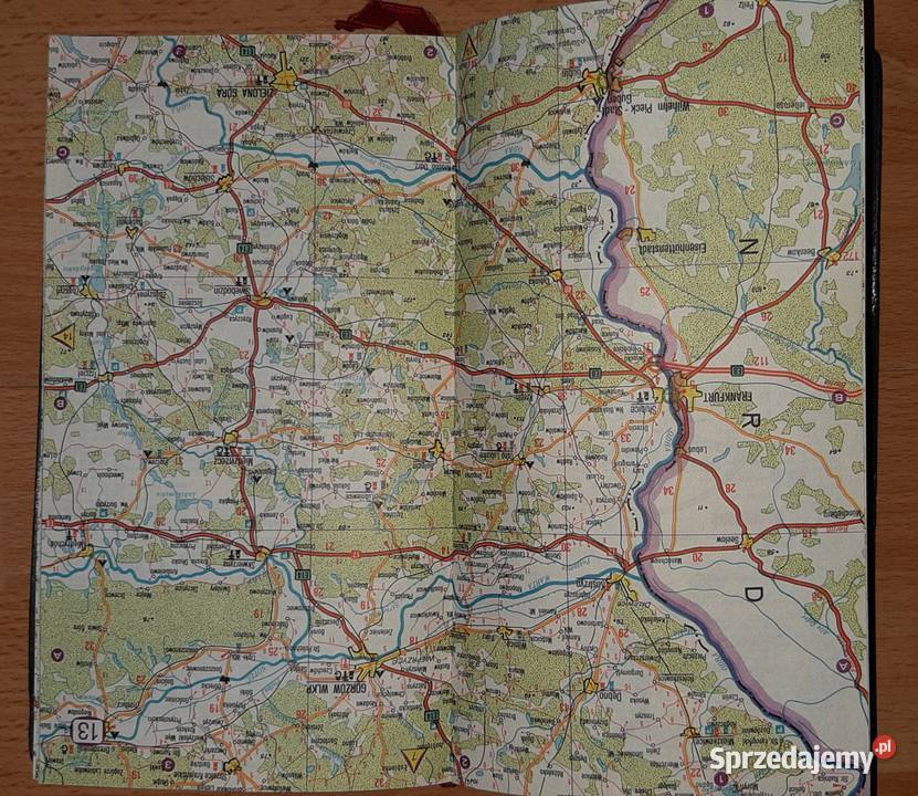 Motoryzacją mapy i pamiątki z okresu PRL Sosnowiec