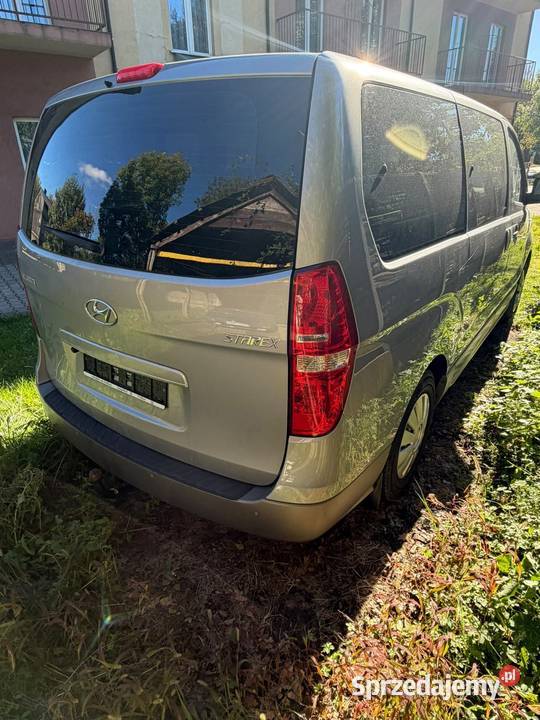 Hyundai H-1