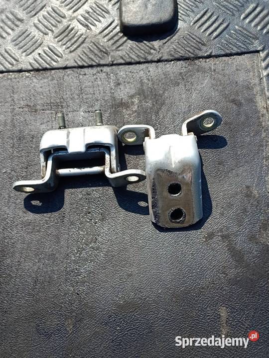 zawias zawiasy drzwi tylnych prawych nissan zachodniopomorskie Szczecin