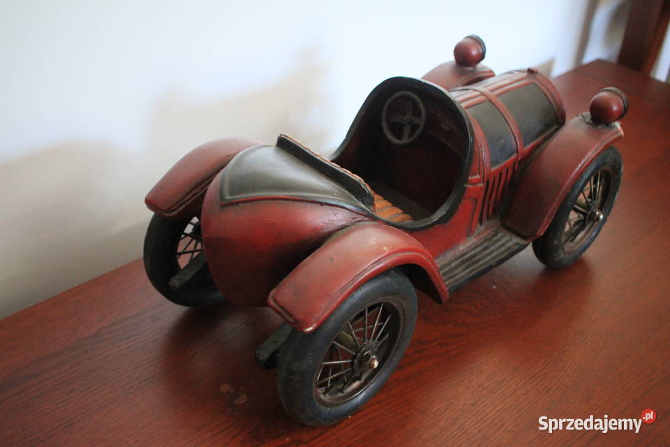 Drewniany samochodzik STYLOWY Wyposażenie wnętrz Góra