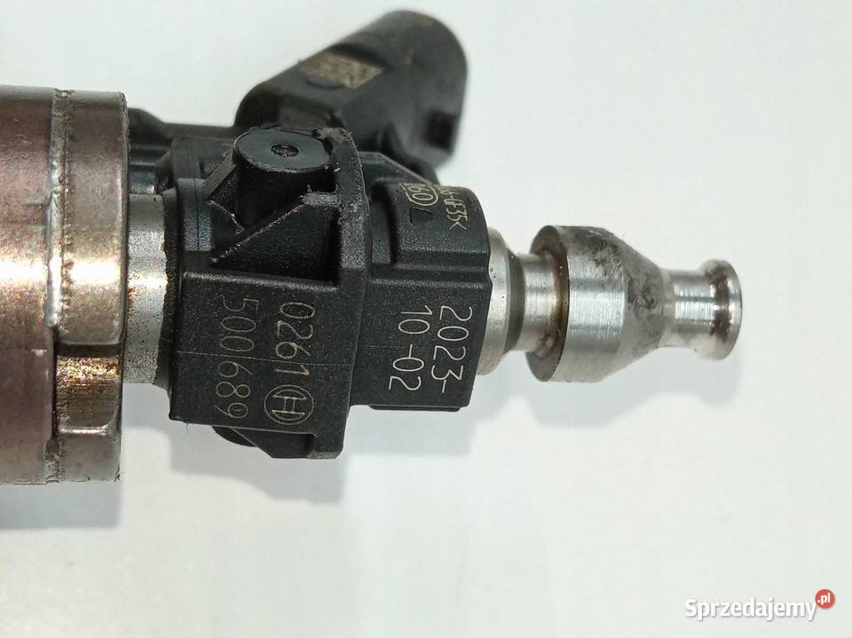 WTRYSKIWACZ 06N906036A 0261500689 20 TSI Skoda