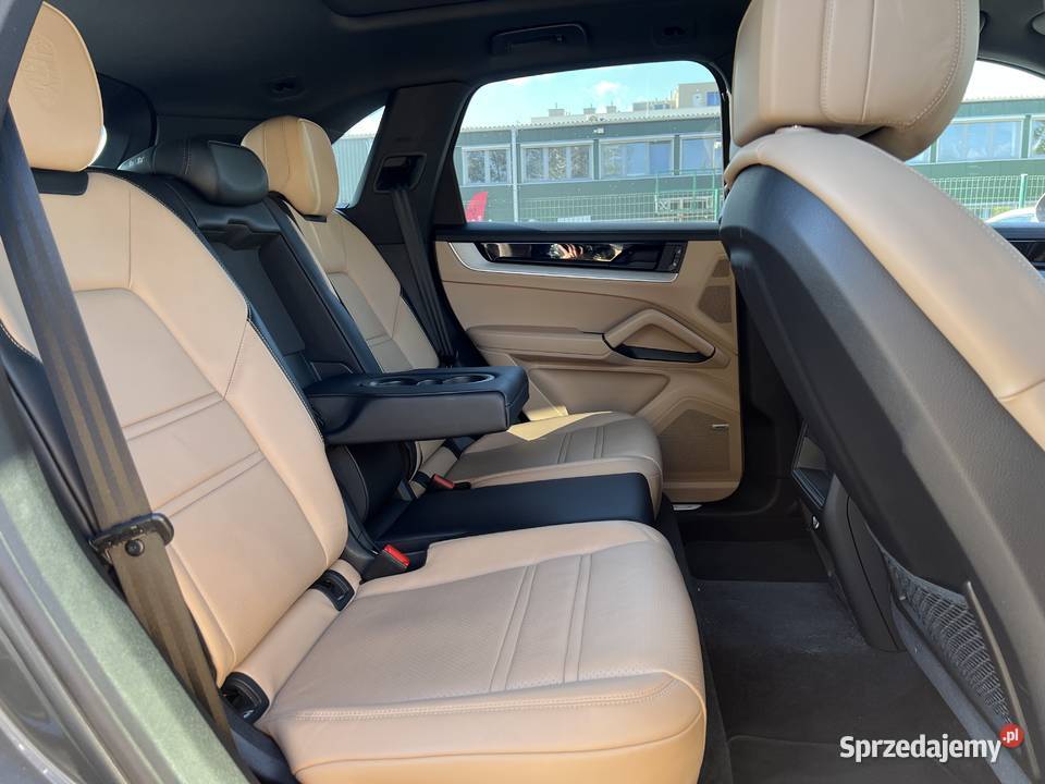 Porsche Cayenne 2024 asystent parkowania Warszawa