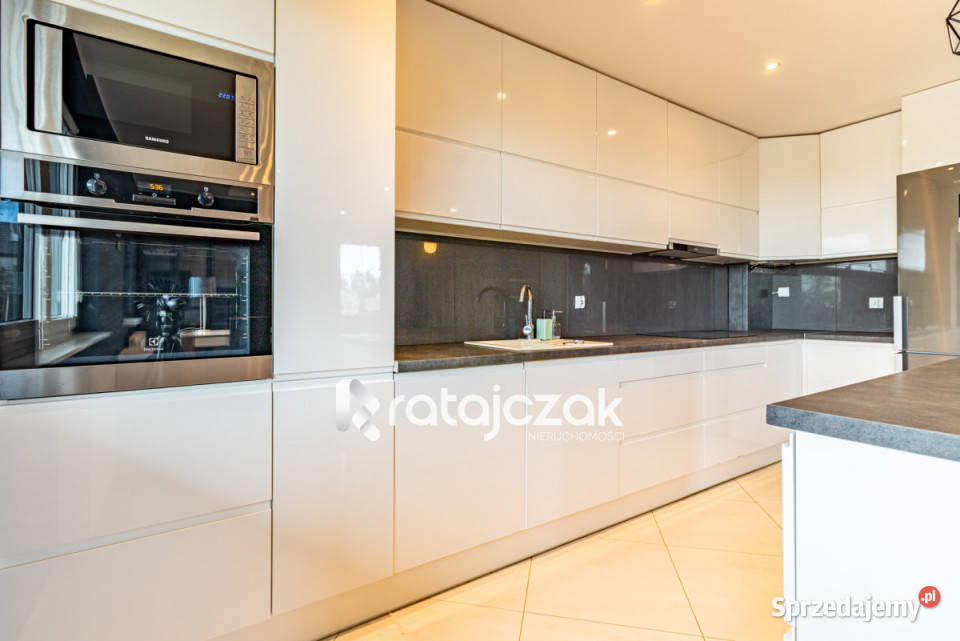 sprzedaży mieszkania 8146m2 4 pokojowe Kosakowo 9194zł/m2