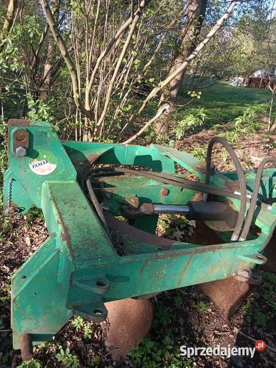 Pług wahadłowy Famarol 34 skiby Mechowiec