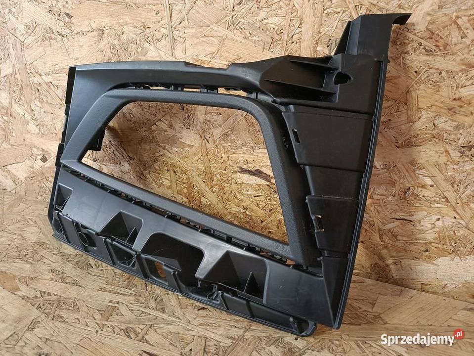 VOLKSWAGEN POLO VI 17 KRATKA HALOGENU ZDERZAK Pleszew