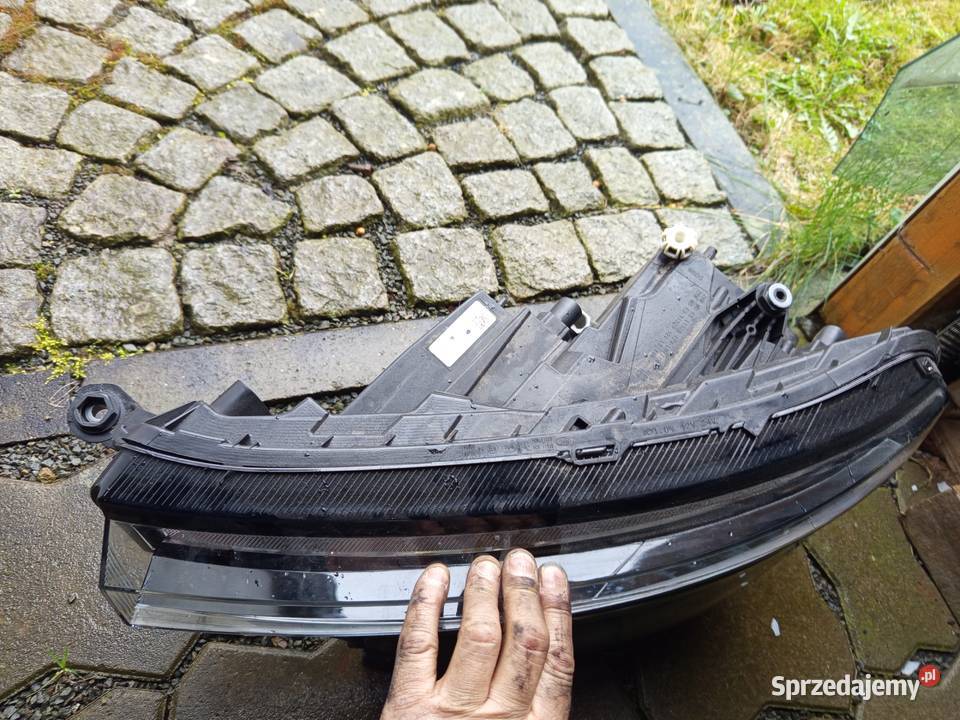 Reflektor lewy skoda kamiq full LED orginal osobowe Rzeszów