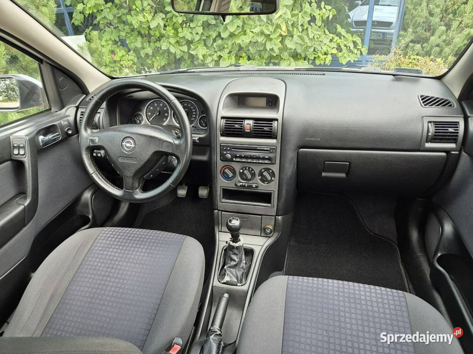 Opel Astra 14 16V benzyna polski salon Warszawa