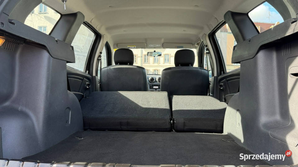 Dacia Duster Benzyna Zarejestrowany Ubezpieczony manualna Elbląg sprzedam
