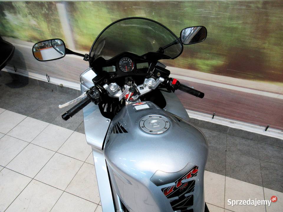 Honda VFR 800 VTEC Oferuję dowóz Honda Kutno
