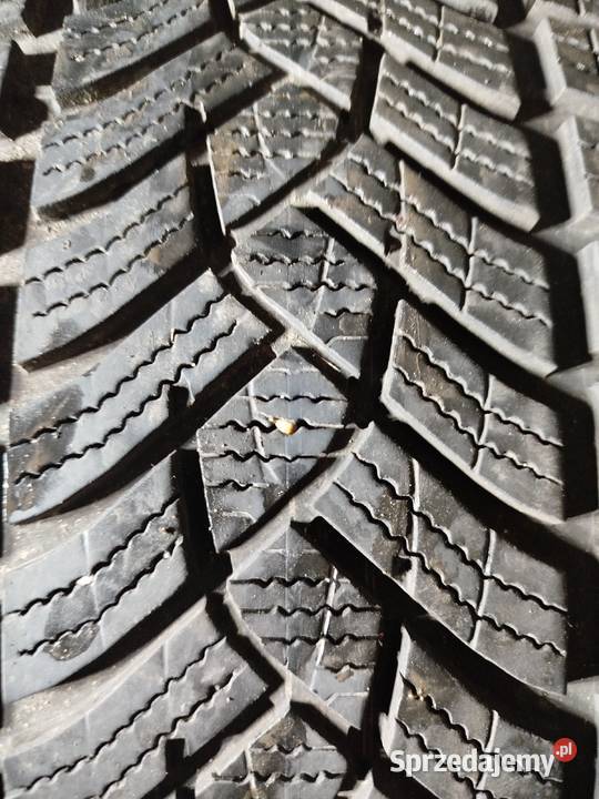 A338 Opony uzywane zimowe 2454518 Goodyear Bąków