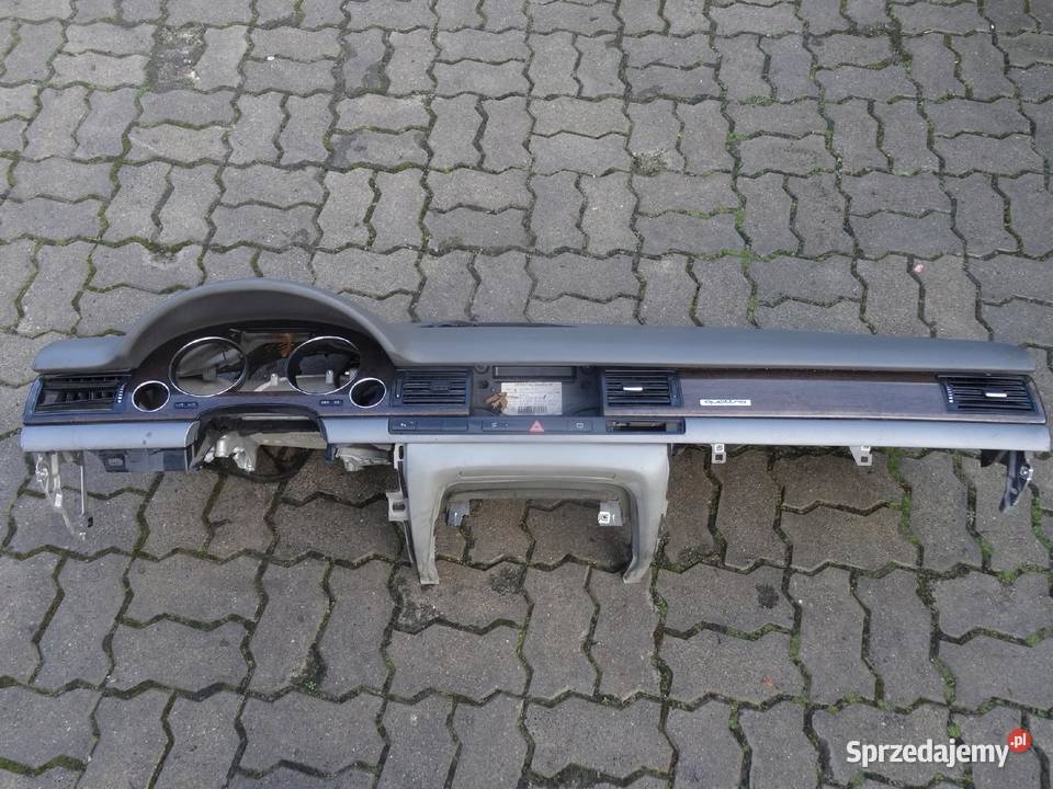 AUDI A8 D3 KONSOLA DESKA ROZDZIELCZA SWING osobowe wielkopolskie Przemęt