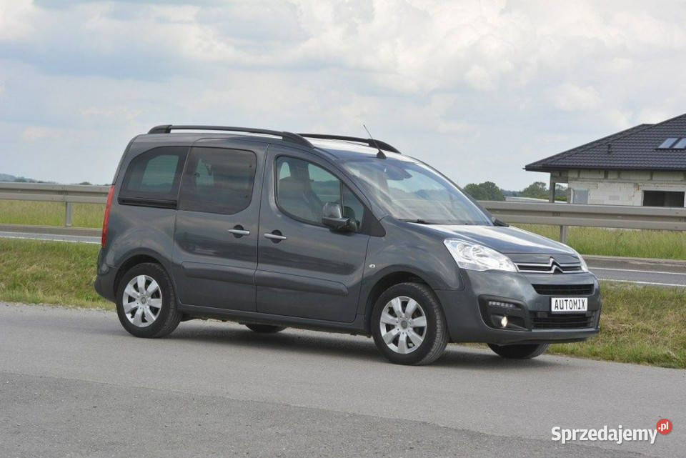 Citroen Berlingo 16 HDI kamera cofania Car Play wielofunkcyjna kierownica podkarpackie