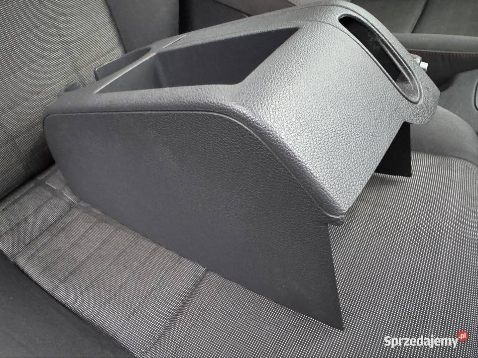 Tunel środkowy uchwyt na kubek golf V Akcesoria samochodowe Zabrze