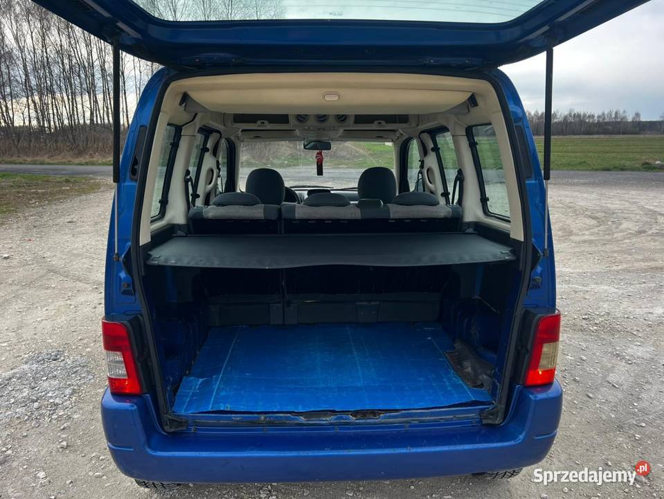 Citroen Berlingo 20 HDI 2003r niebieski Radomsko