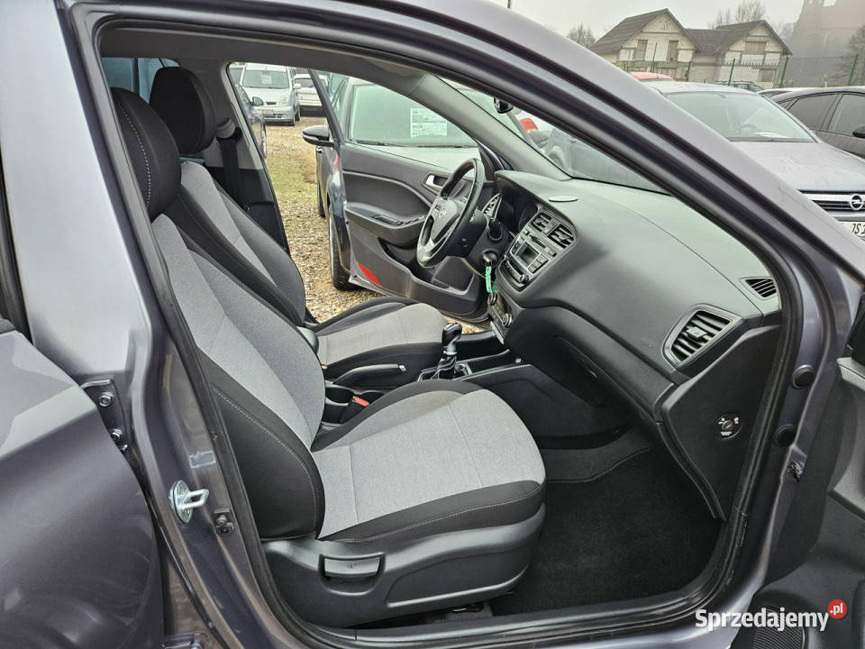Hyundai i20 Opłacony Zadbany Serwisowany Bogaty autoalarm Kisielice sprzedam