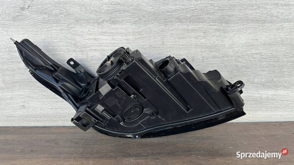 Range Rover Sport L494 LAMPA PRZEDNIA LEWA