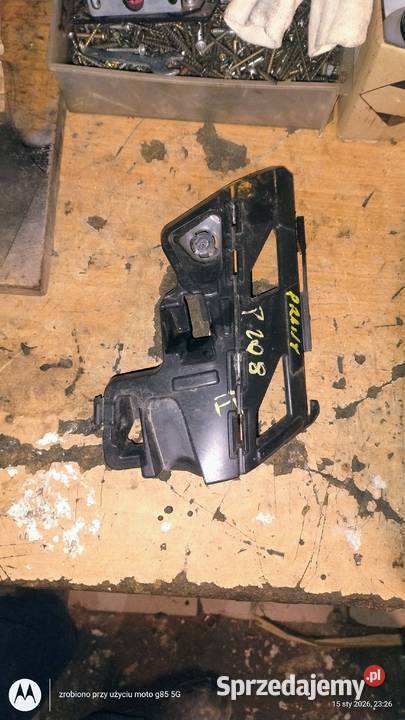 Ślizg zderzaka prawy przód Peugeot 208 2 Części samochodowe Lubin