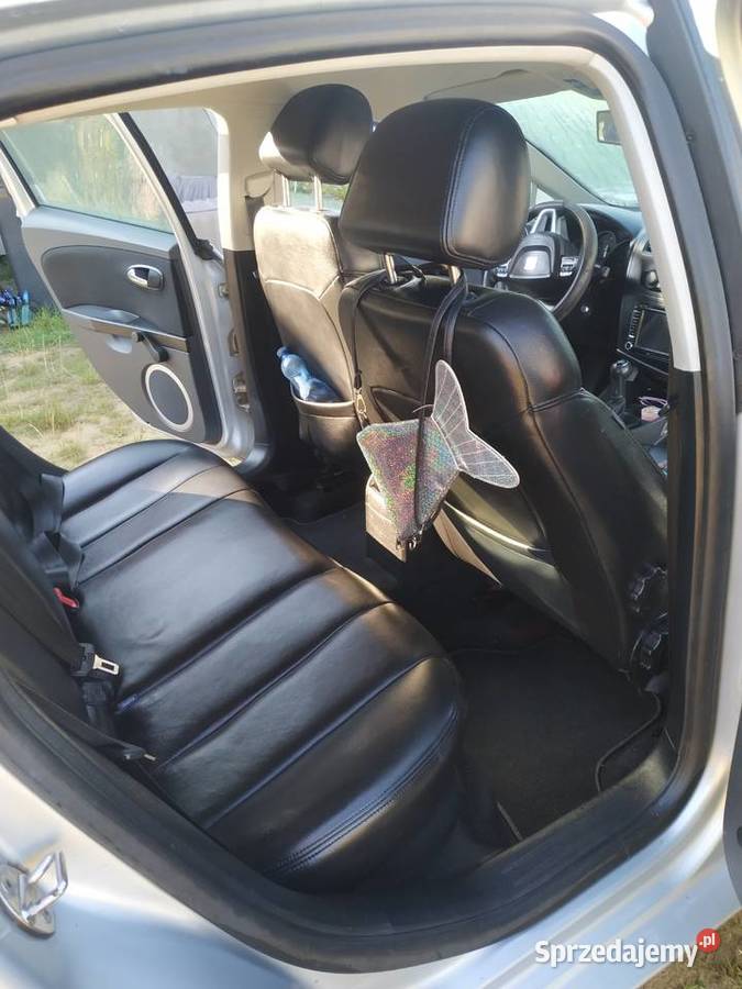 Seat leon skóry 2010 diesel 16 105 Rok produkcji 2010 Leon