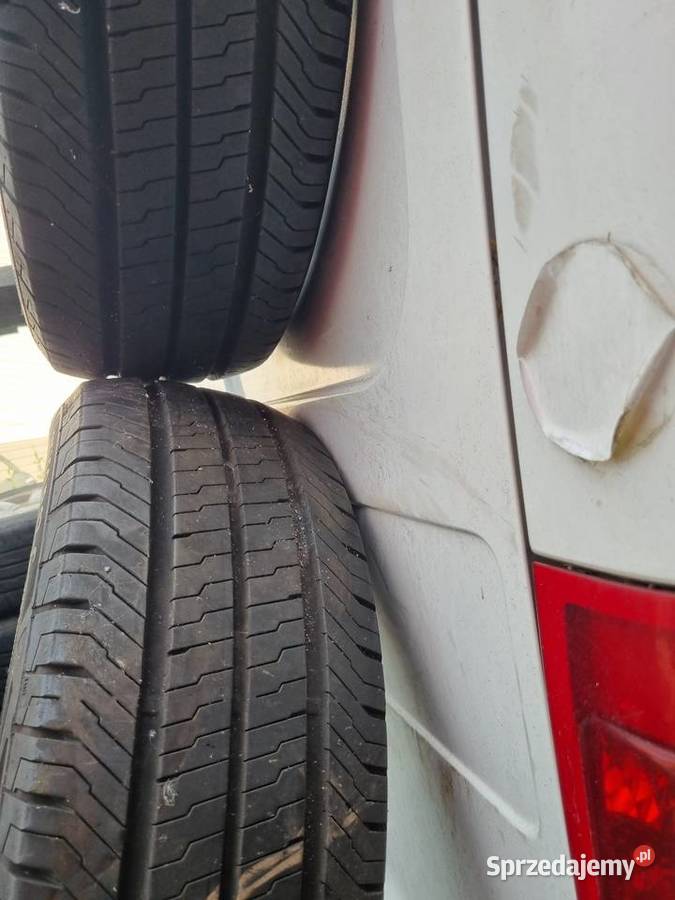 4 Opony 215 65 R15C Wzmacniane Goodyear 2020r Skawina