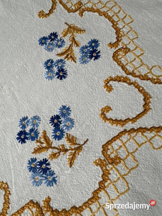obrus ręcznie haftowany motywy kwiatowe Obrusy Zabrze