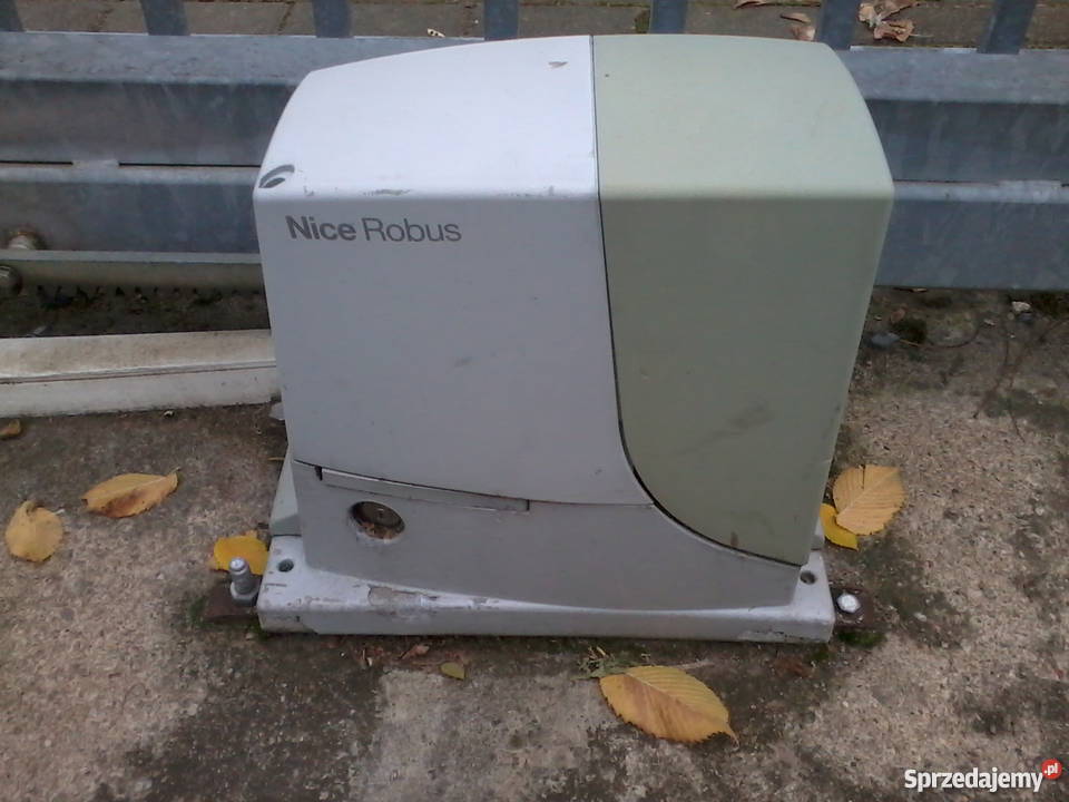 Monter napędów bramowych Instalacja automatyki Warszawa