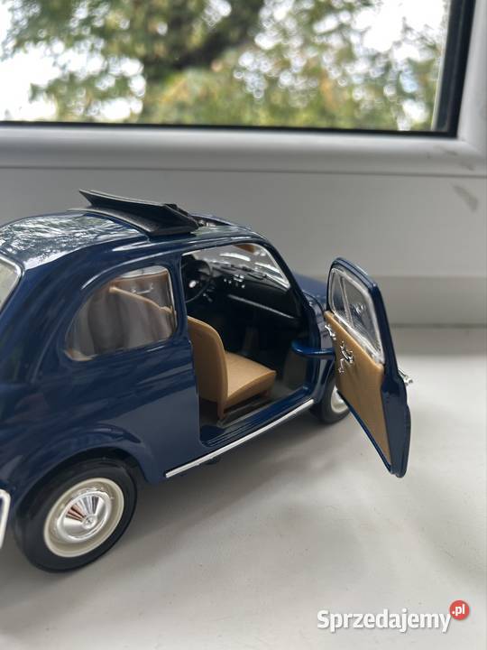 Bburago Fiat 500L 1968 Model samochodu w skali Jaworzno