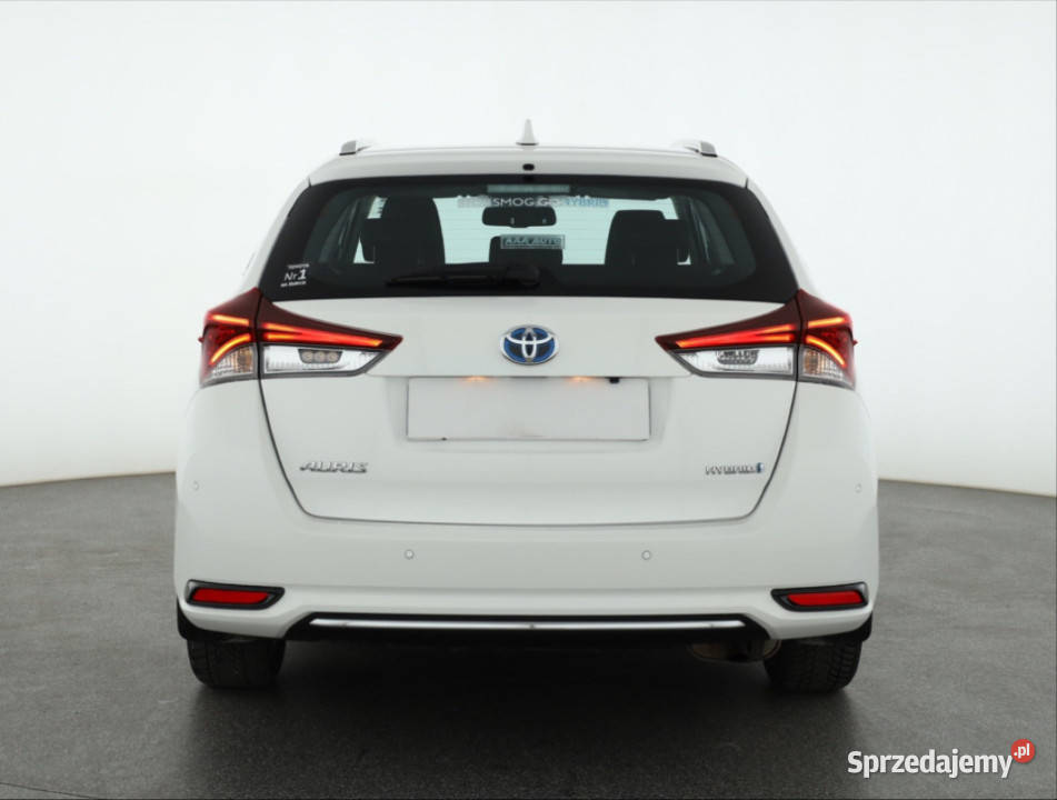 Toyota Auris Hybrid podgrzewane fotele