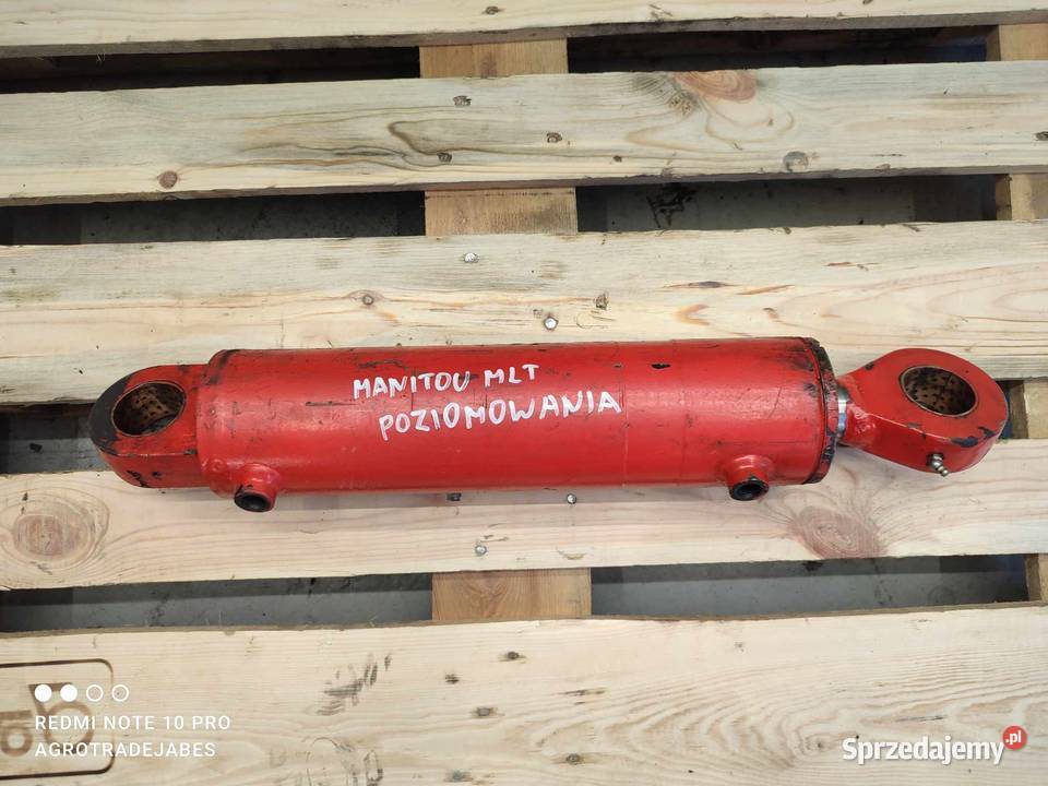 Siłownik poziomowania łyżki Manitou MLT