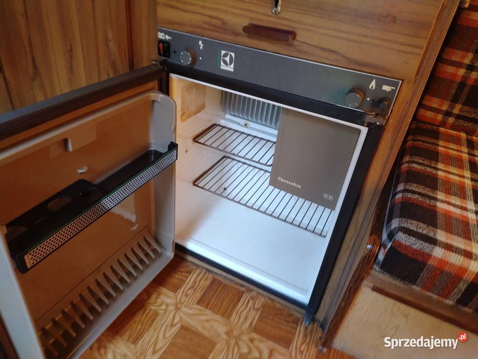 Przyczepa kempingowa z przedsionkiem Przyczepy Hrubieszów