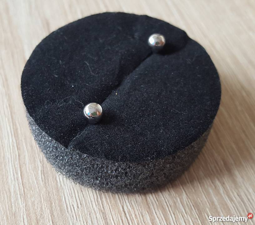 Nowe małe kolczyki metalowe stal szlachetna Szczecin