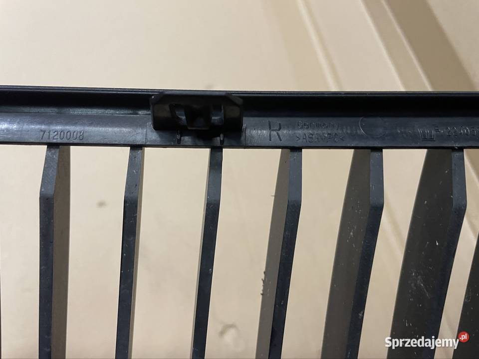 7120008 grill atrapa chłodnicy lewa prawa bmw 3 Szczecin sprzedam