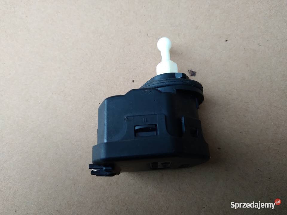 Passat b5 lift silniczek regulacja lampy osobowe