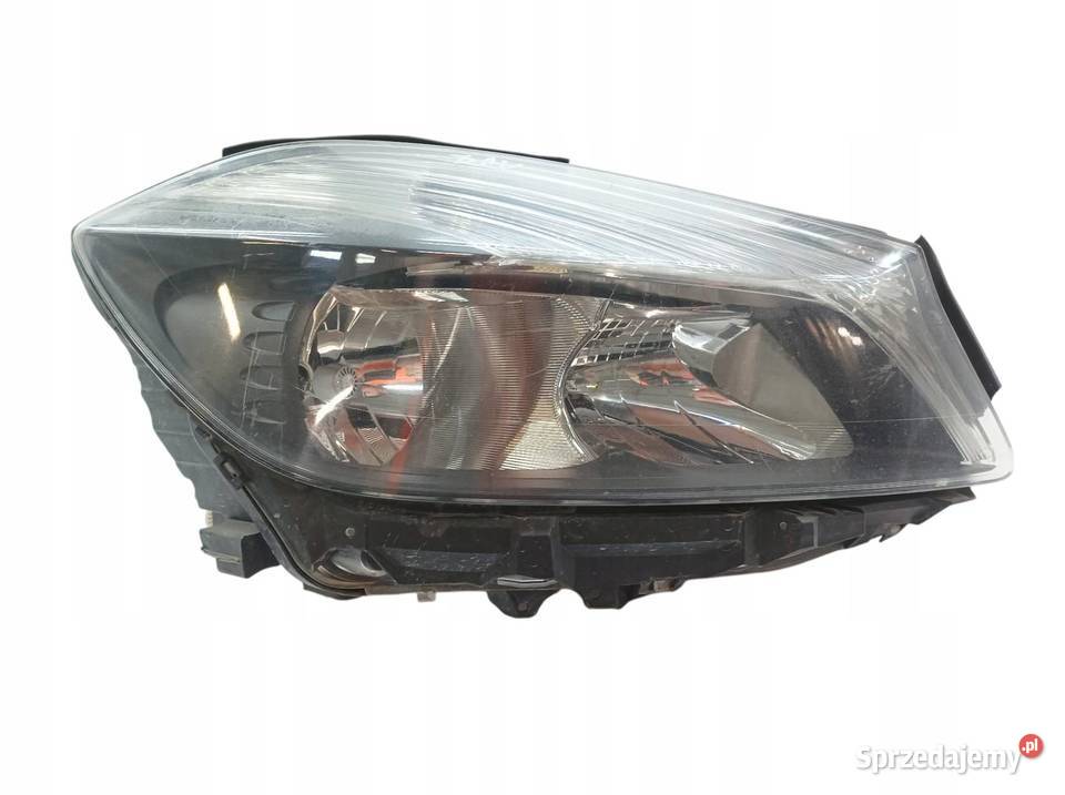 LAMPA PRZÓD PRAWA EUROPA MercedesBenz Aklasa III