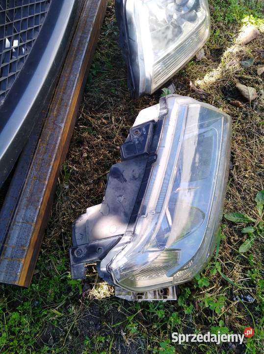 Lampy Suzuki Grand Vitara II komplet Pakosław