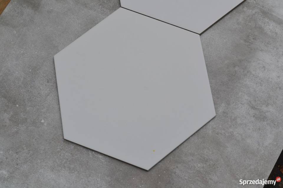płytka hexagonal czarno biała opal 28x335 matowa sprzedam