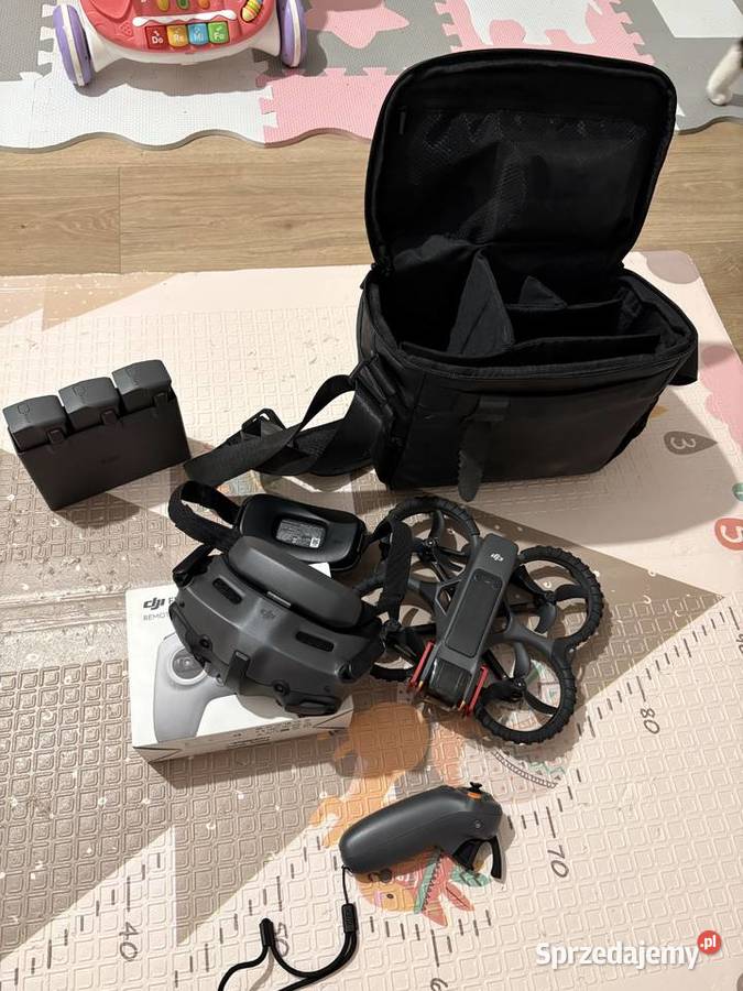 Dron DJI Avata 2 Fly More Combo Goggles 3 FPV